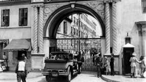 Paramount-Gate-287x162